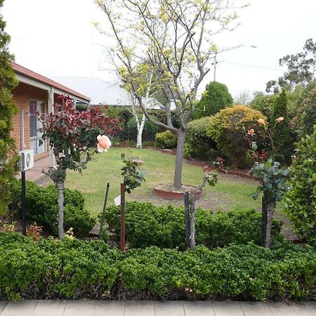 Colonial Motor Inn Bairnsdale Golden Chain Property Εξωτερικό φωτογραφία