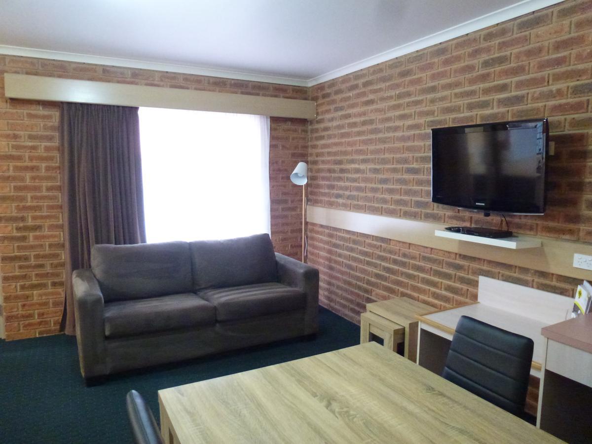 Colonial Motor Inn Bairnsdale Golden Chain Property Εξωτερικό φωτογραφία