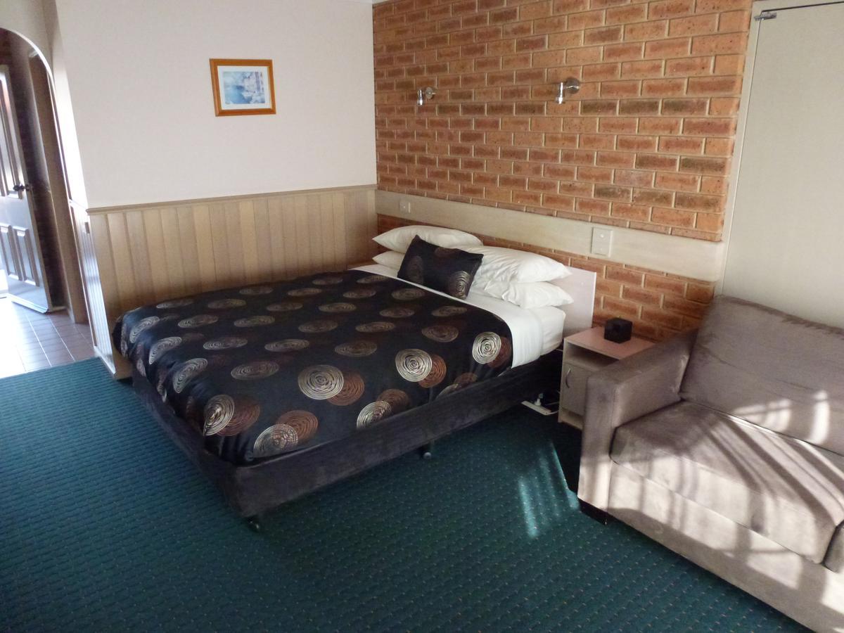 Colonial Motor Inn Bairnsdale Golden Chain Property Εξωτερικό φωτογραφία