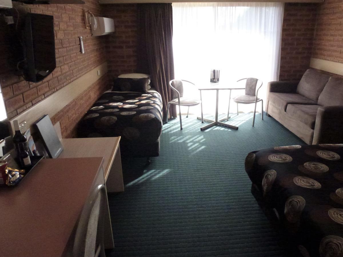 Colonial Motor Inn Bairnsdale Golden Chain Property Εξωτερικό φωτογραφία