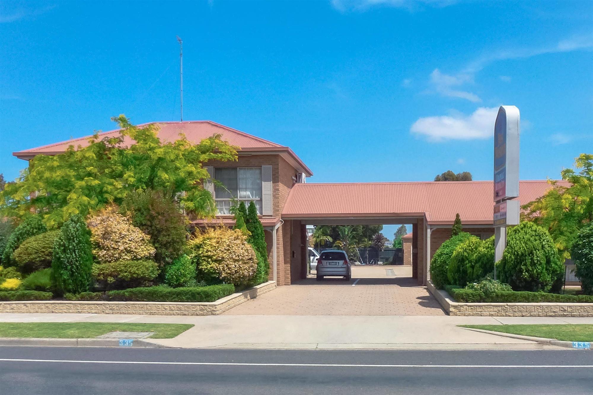 Colonial Motor Inn Bairnsdale Golden Chain Property Εξωτερικό φωτογραφία