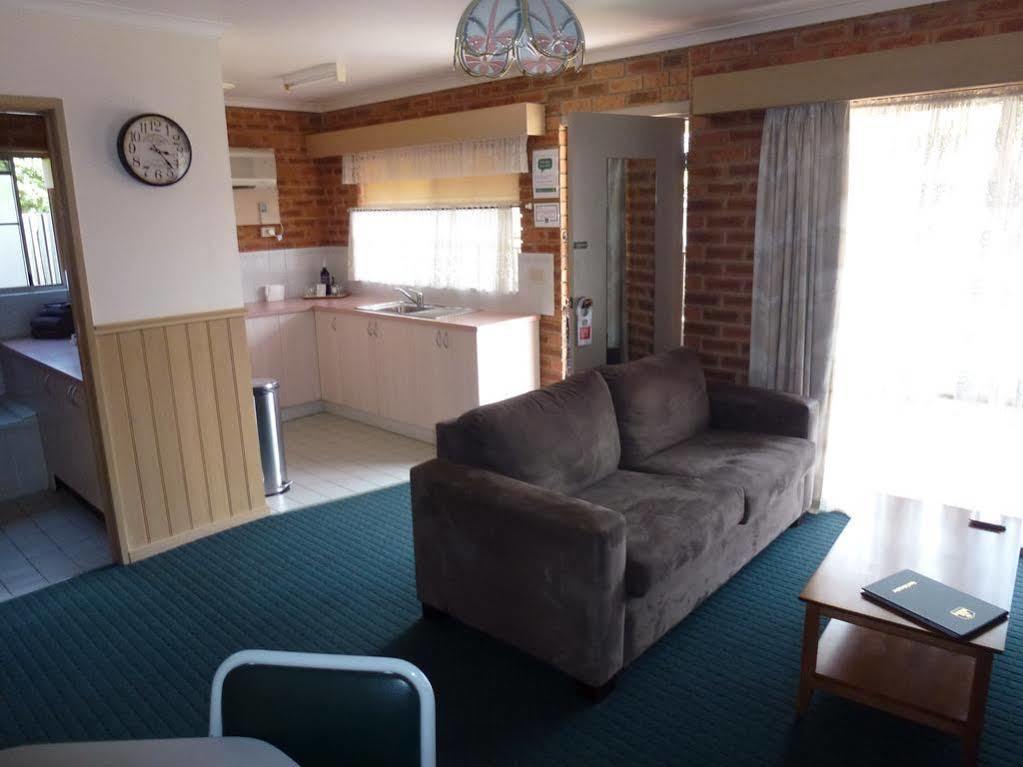Colonial Motor Inn Bairnsdale Golden Chain Property Εξωτερικό φωτογραφία