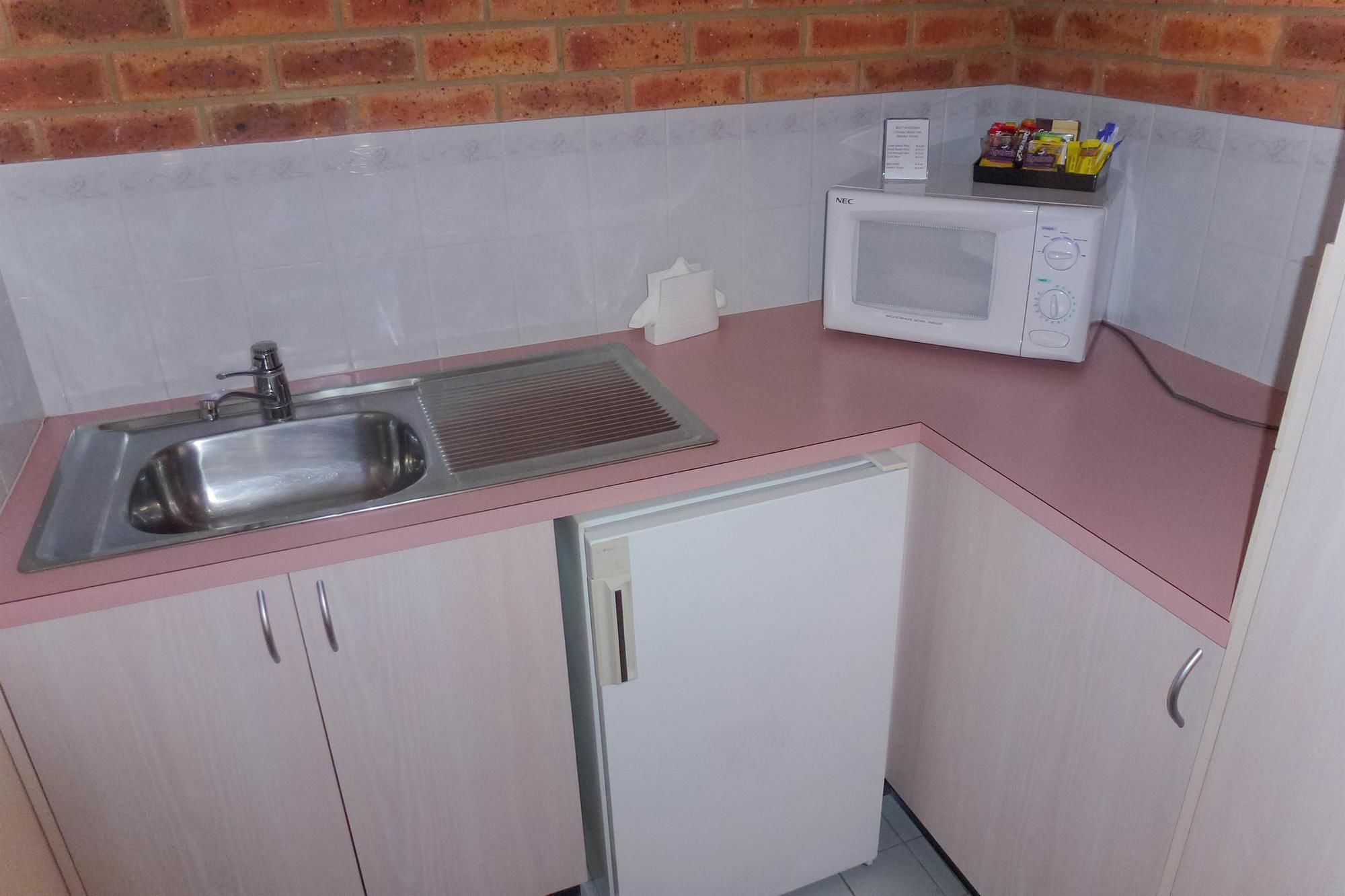 Colonial Motor Inn Bairnsdale Golden Chain Property Εξωτερικό φωτογραφία