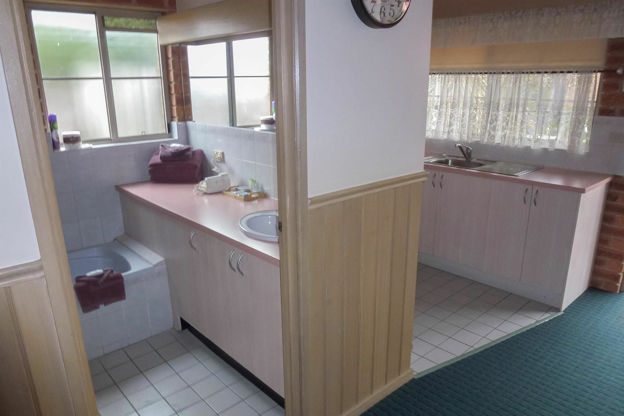 Colonial Motor Inn Bairnsdale Golden Chain Property Εξωτερικό φωτογραφία