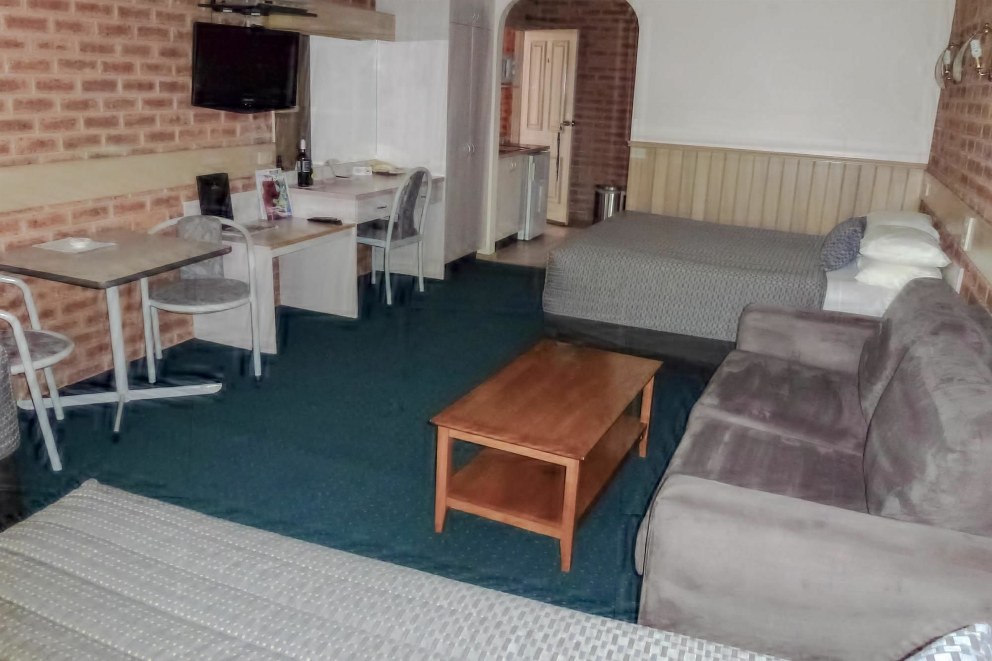 Colonial Motor Inn Bairnsdale Golden Chain Property Εξωτερικό φωτογραφία