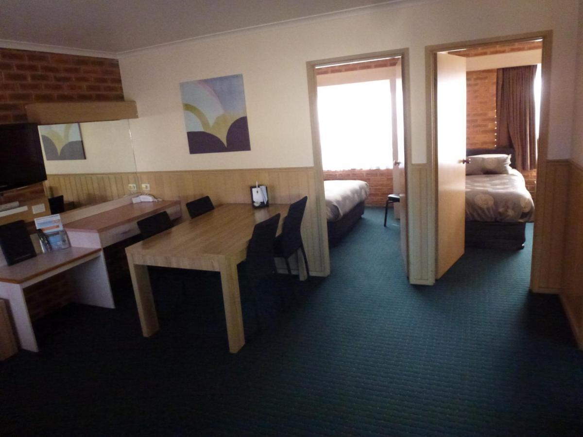 Colonial Motor Inn Bairnsdale Golden Chain Property Εξωτερικό φωτογραφία
